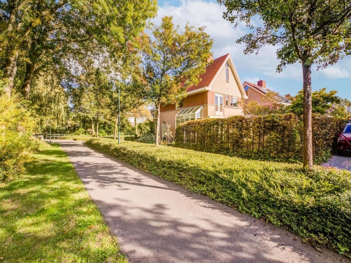 Comfy Holiday Home In Hoorn With French Balcony Exterior foto